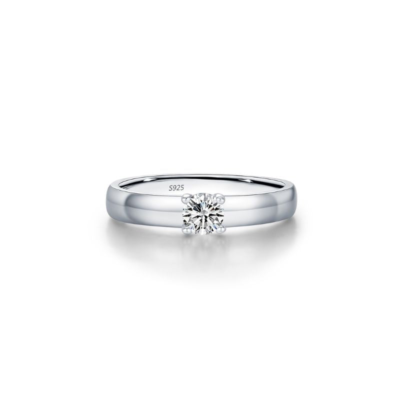 Aveline Round Moissanite Crown Ring