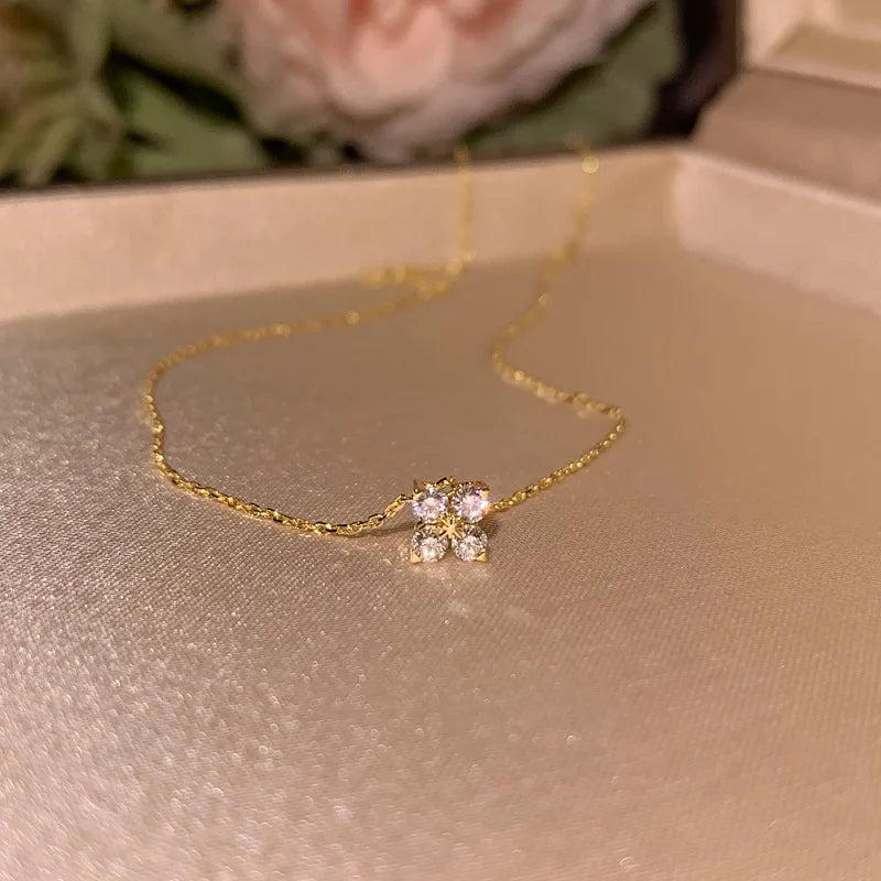 Necklace 4 Leaf Clover Aurelia Moissanite Pendant Sterling