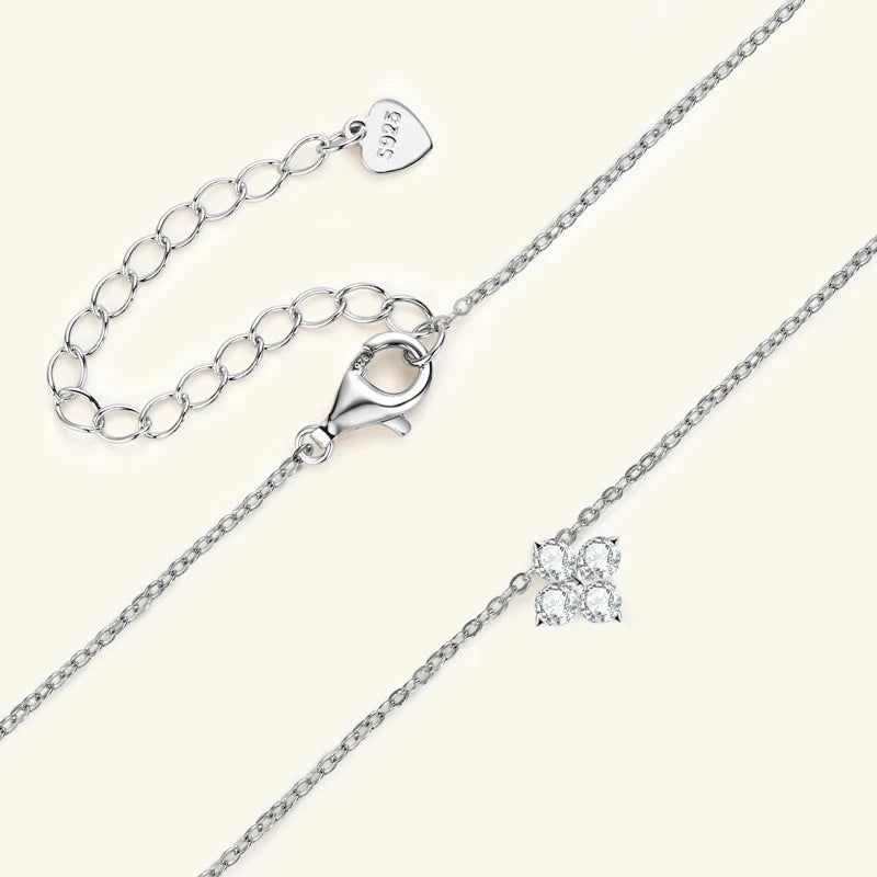4 Leaf Clover Moissanite